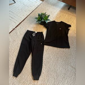 Figs black high waisted joggers and one pocket scrub top